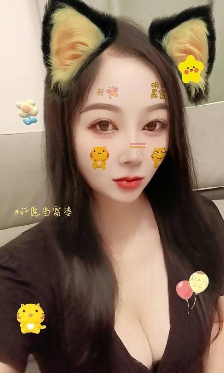 仲恺丰满少妇