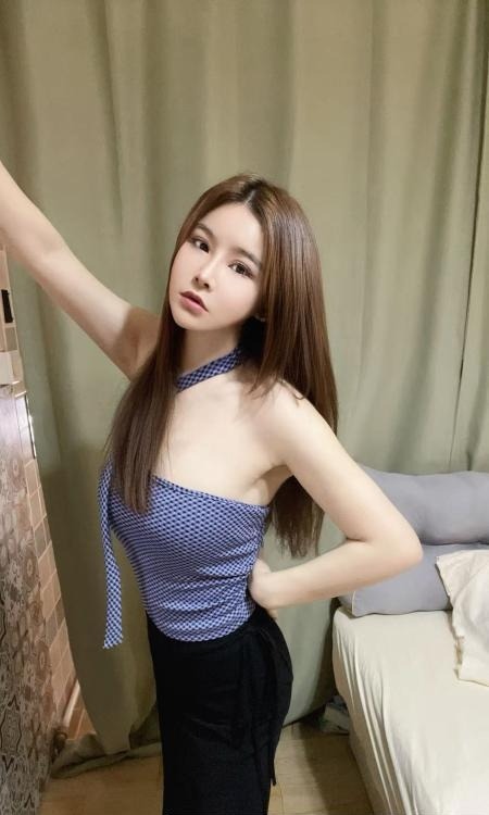 后入包臀裙小姨子
