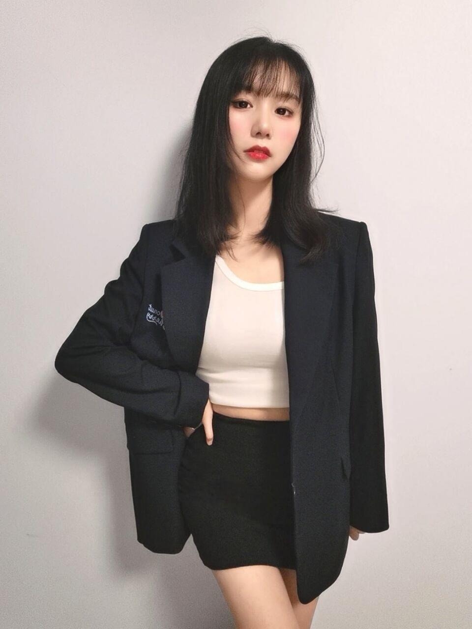 上海零零后兼职小妹 水多紧凑