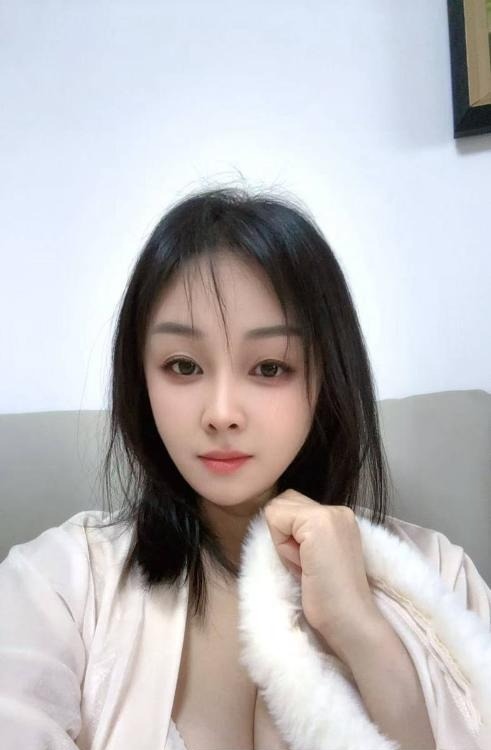 南山白嫩风骚少妇