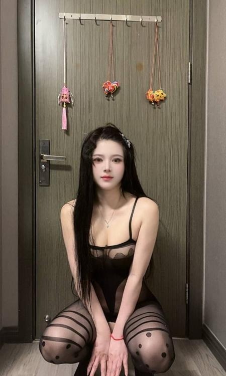 上城肥臀欲女雅琪
