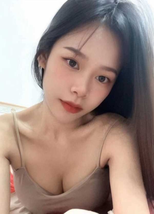 顺德00后外卖小妹妹-璐璐