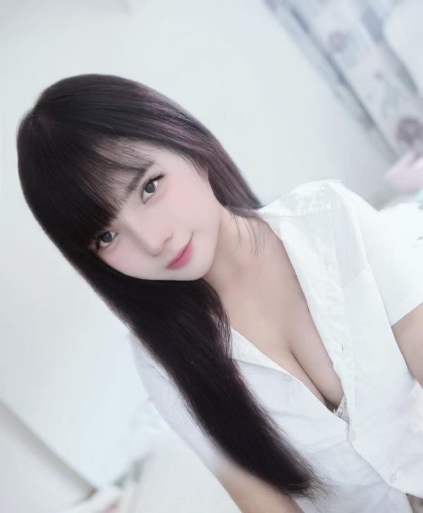 栗子酱小姐姐