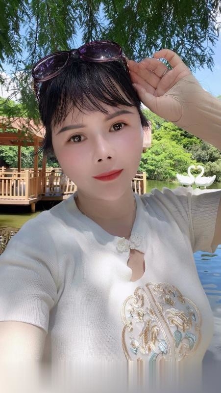 少妇 公明骚女柔柔